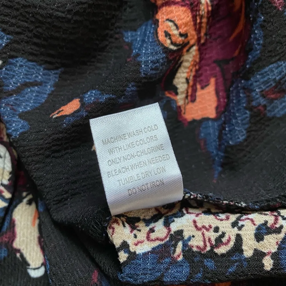 Women’s Bell Sleeve Blouse - Image 5