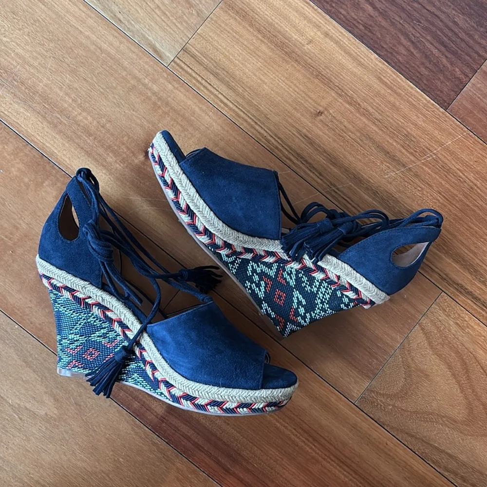 NWOT Cabi wedge heels - Image 5