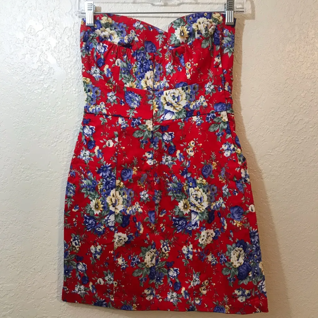 Gianni Bini red Floral dress SZ S - Image 2