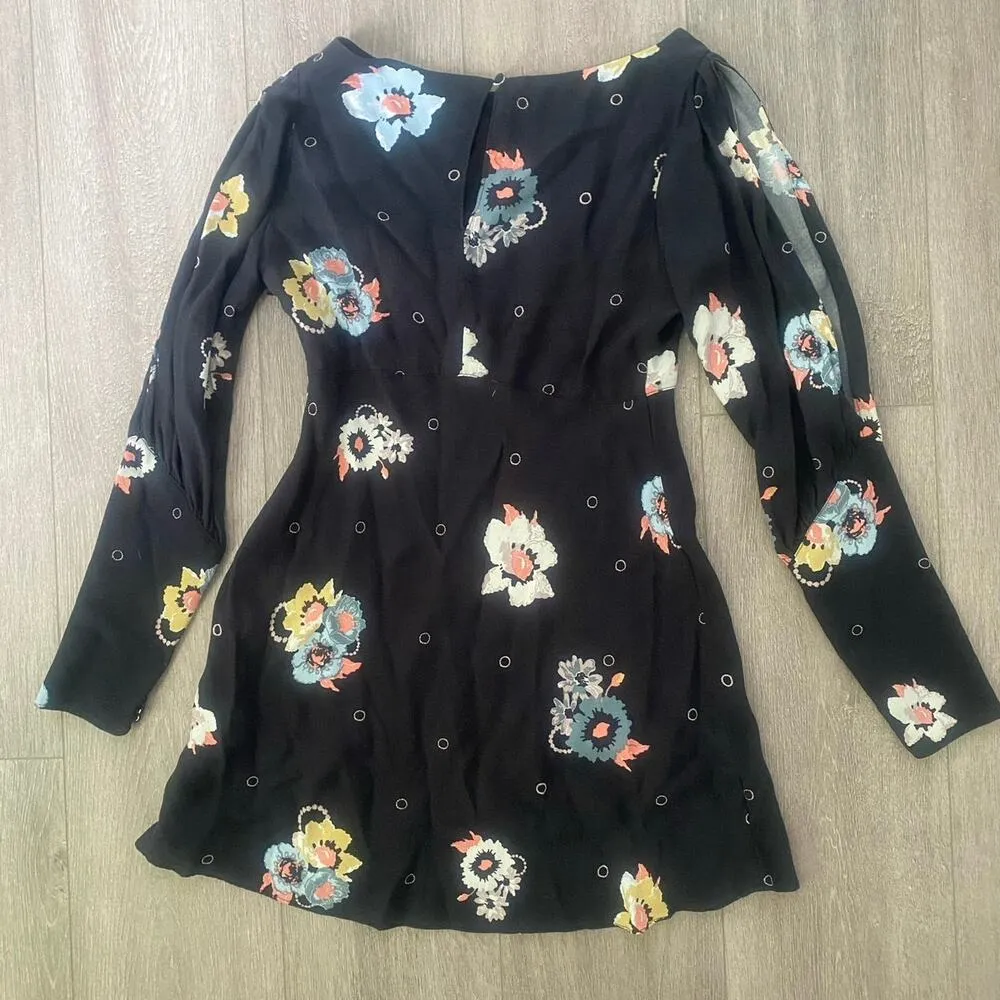 Free People Sunshadows Split Sleeve Mini Dress‎ Size 6 - Image 8