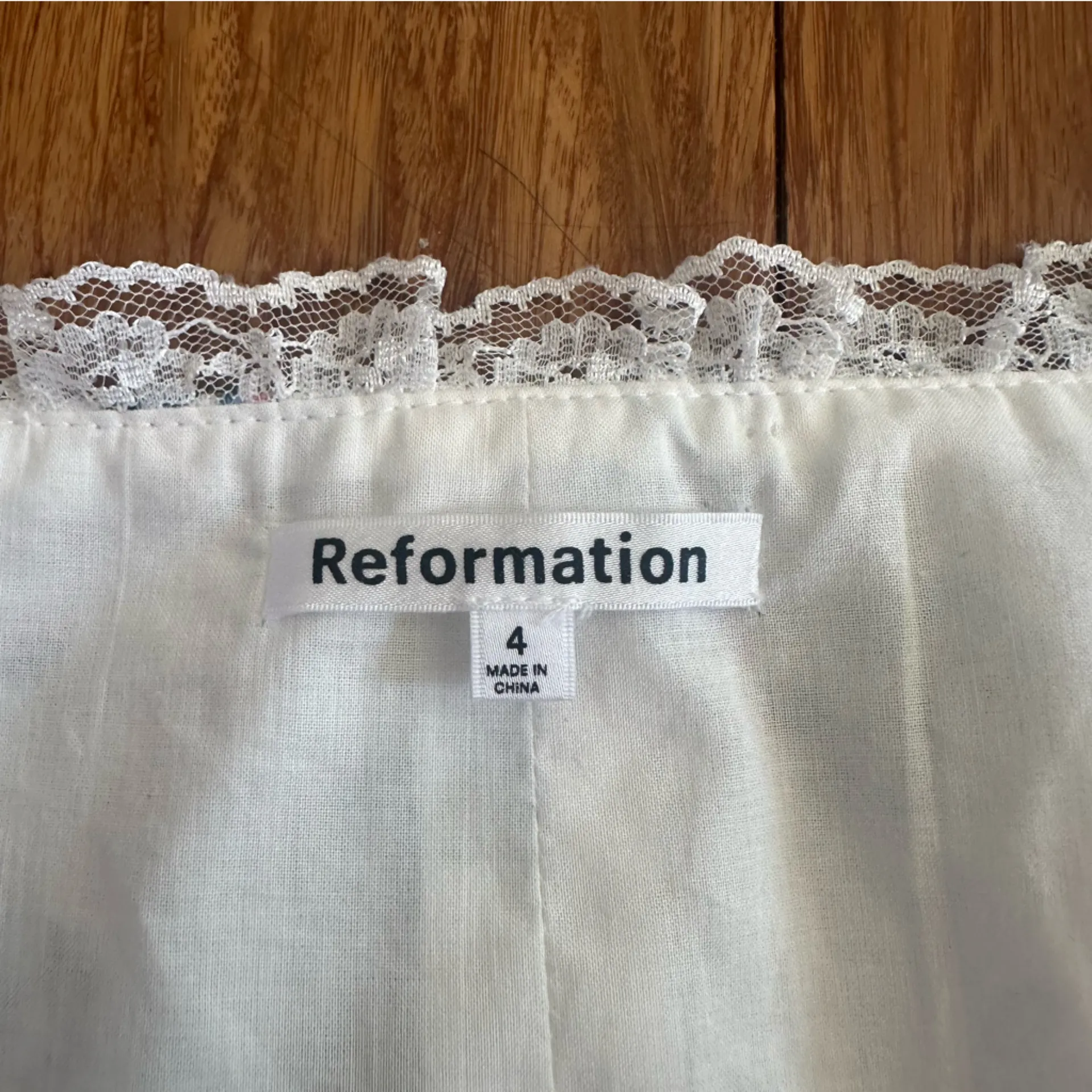 NWOT Reformation Brenda Linen Top size 4 women’s top bow floral lace shirt - Image 6