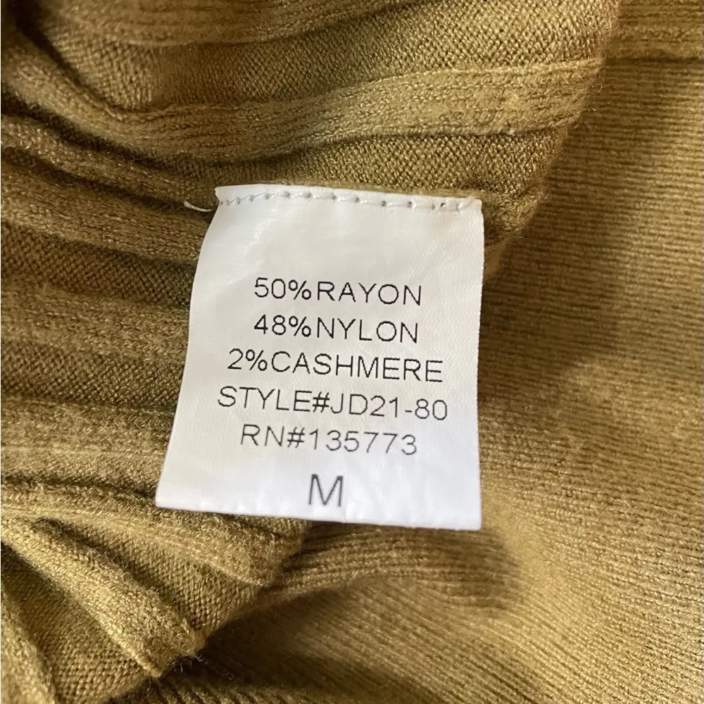 Karlie Ribbed Olive Green Cashmere Blend Cozy  Sweater Dress women’s size M - Image 9