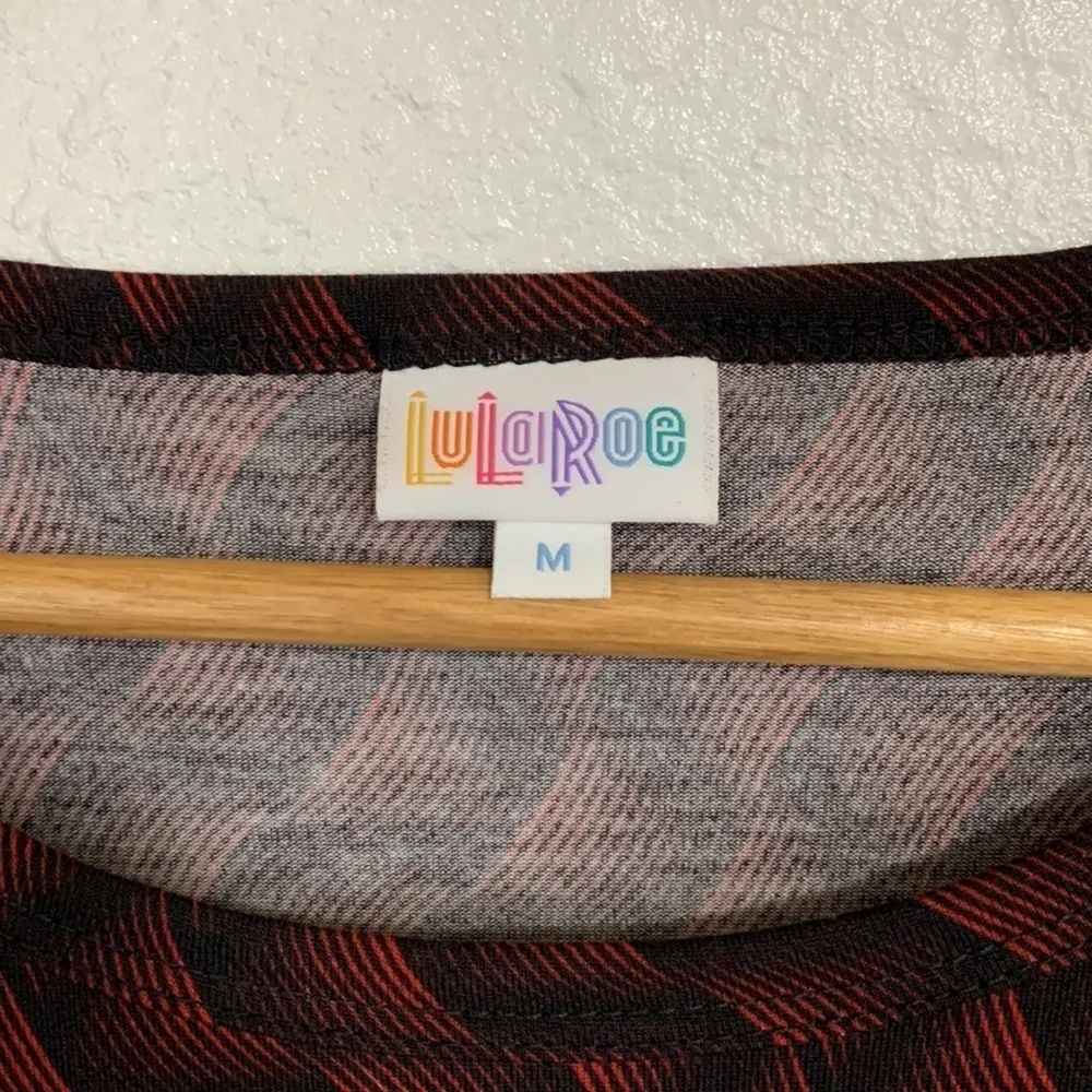 Lularoe Burgundy Black Wavy Geometric Print Julia Dress Size M NWT - Image 3