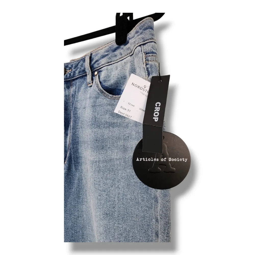 Articles of Society High-Rise Straight Leg Crop Jeans Women’s Size 31 - Image 4