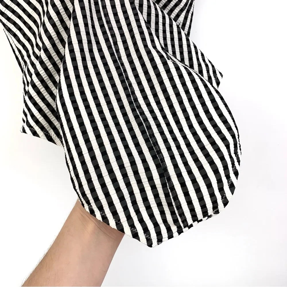 ATHLETA Stripe Seersucker V-Neck One Piece Swimsuit Black White XXS - Image 8