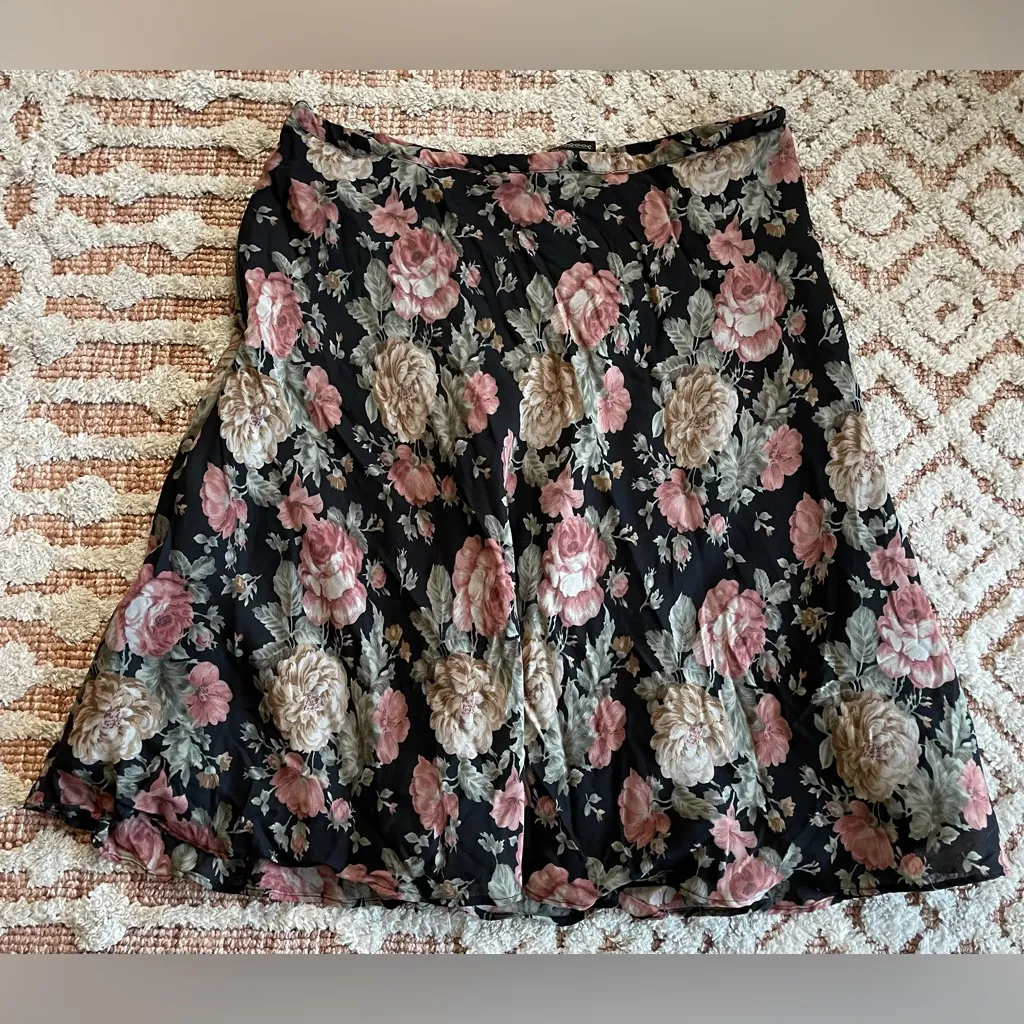 Vintage Express Floral A-Line Skirt - Image 2