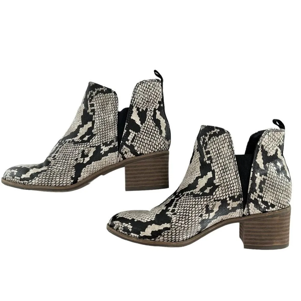 Dr. Scholl's Black & Ivory Snakeskin Print Faux Leather Booties Size 6 Boots - Image 3