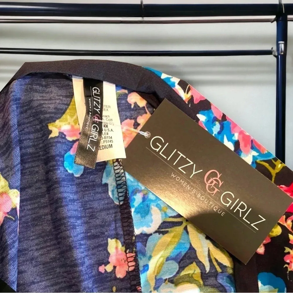 Glitzy girl boutique t‎ shirt floral dress size medium pockets Blue - Image 6