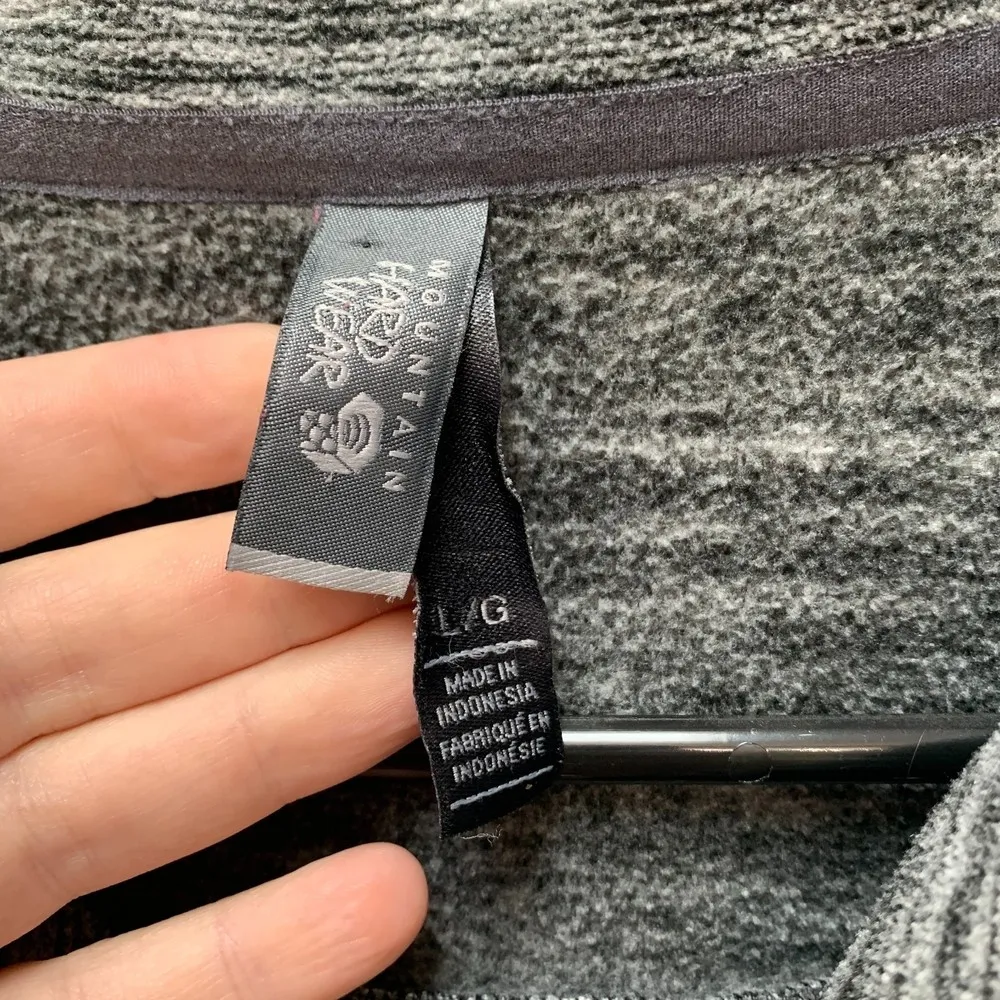 Mountain Hardwear Women's full zip long sleeve fleece black gray hiking shirt - Image 3