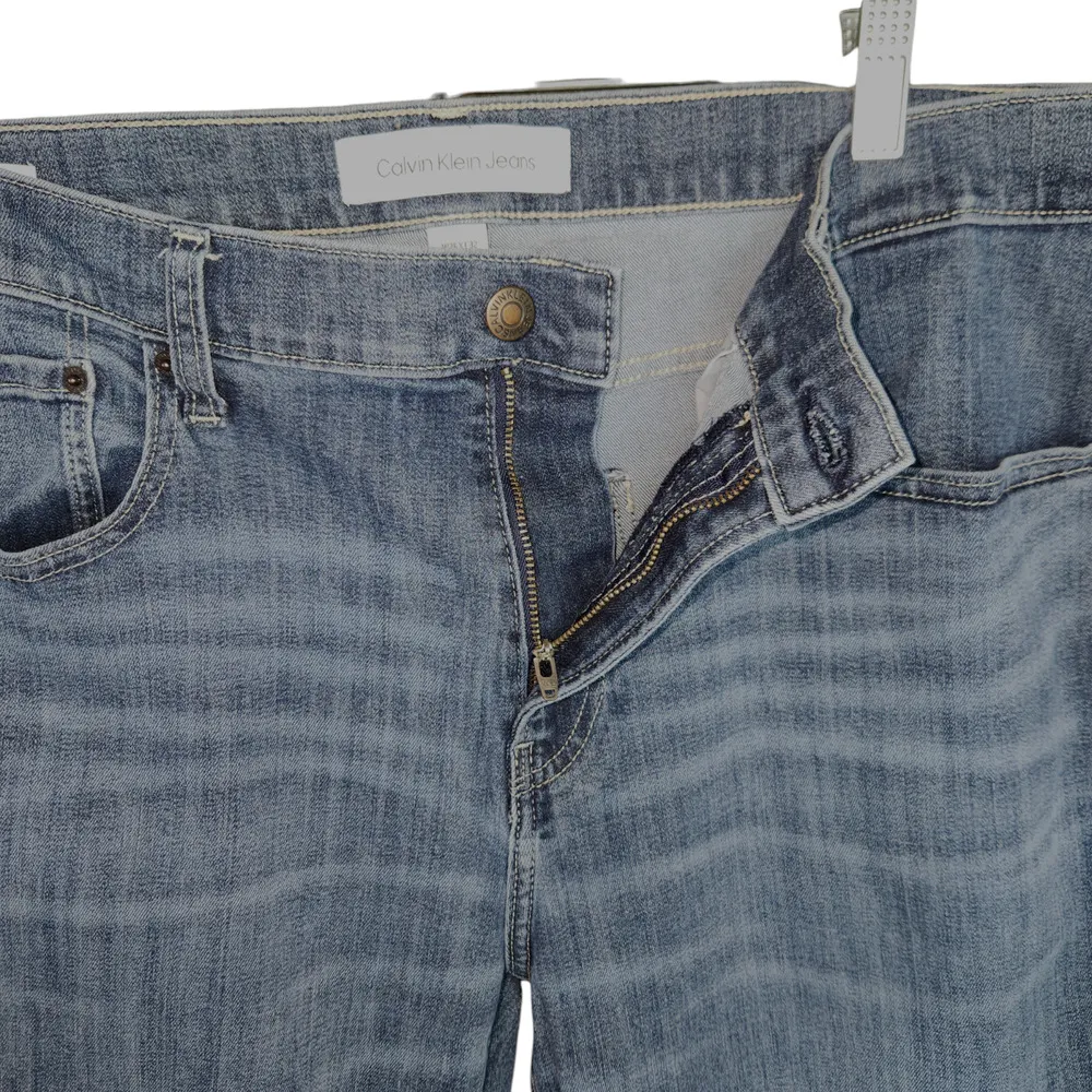 Calvin Klein Women's Straight Leg Jeans Medium Wash 36WX32L Casual Pants - Image 9