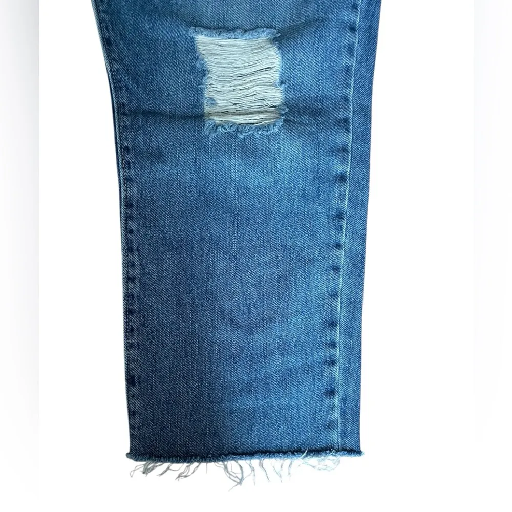 Old Navy Hi Rise Straight/Droit Distressed Denim Cropped Jeans - Image 2