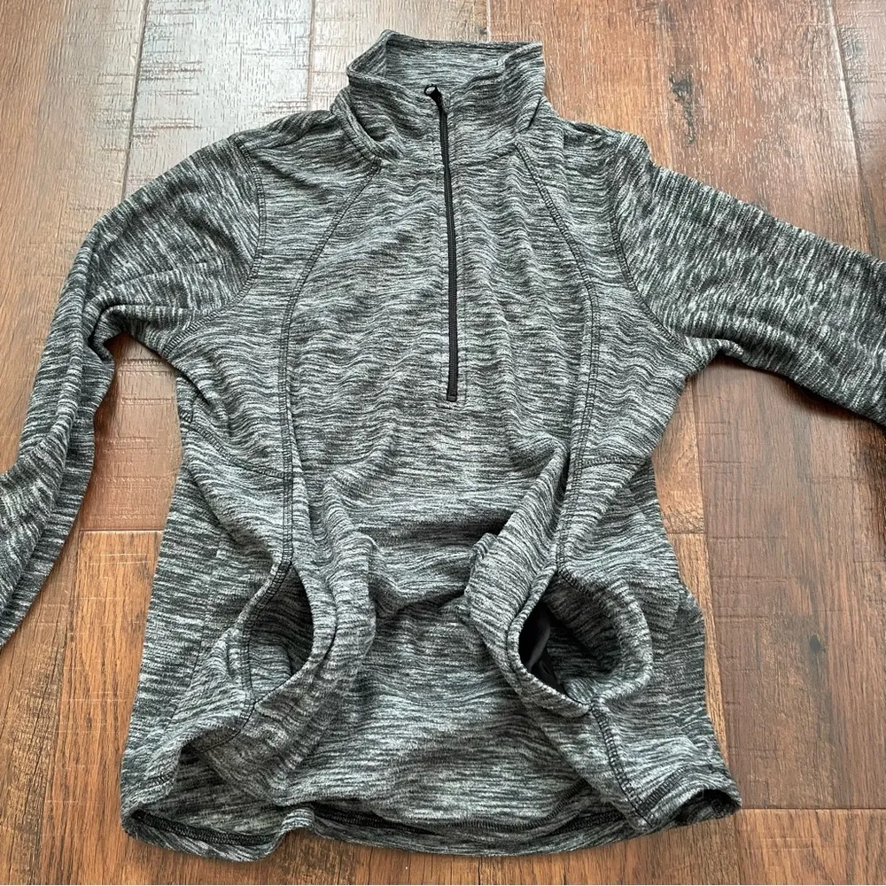 ST. JOHN’S BAY Active fleece pullover, size S - Image 8