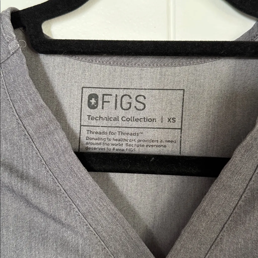 Figs Charcoal V-Neck Scrub Top - Image 2