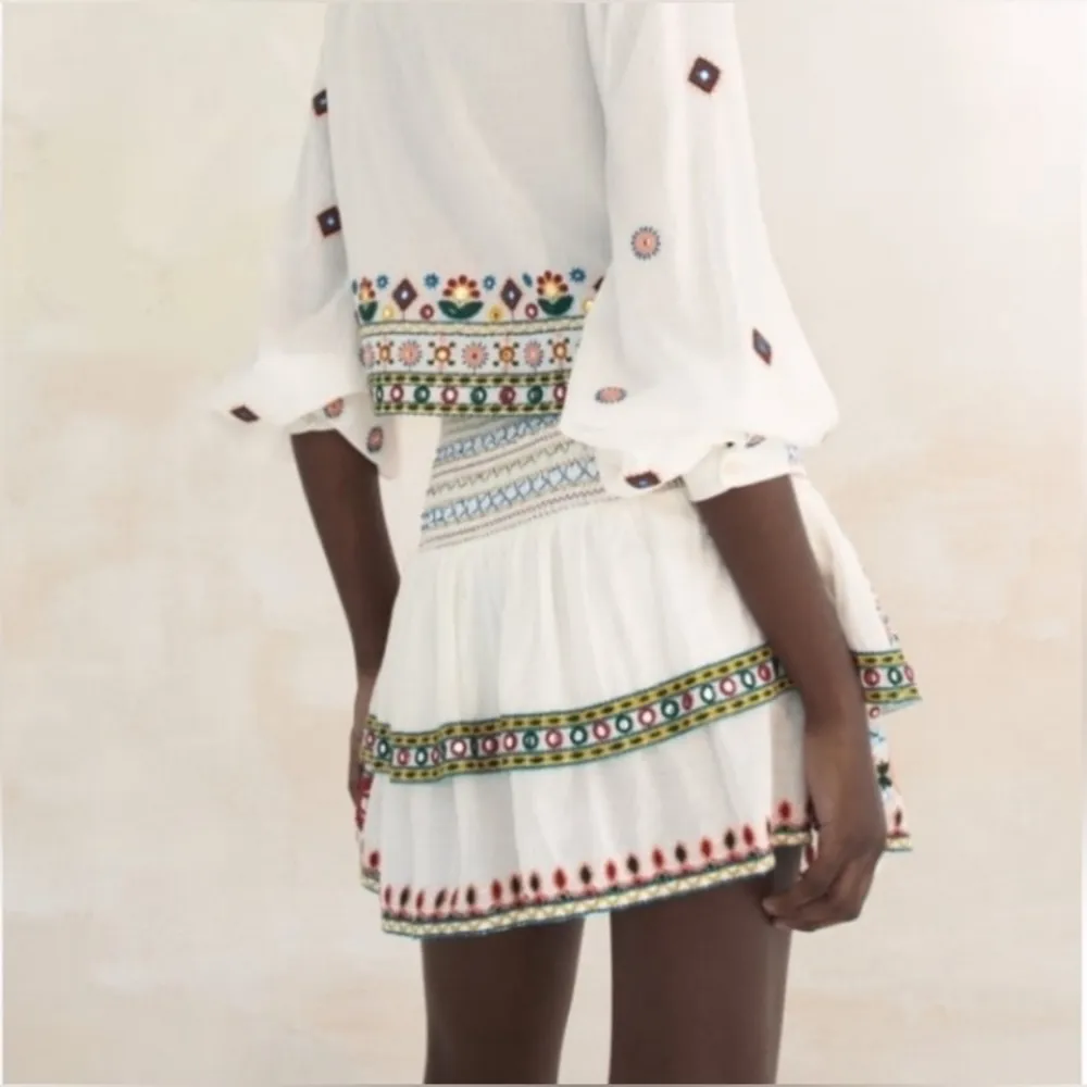 NWT Zara white embroidered boho mini skirt size/M - Image 3