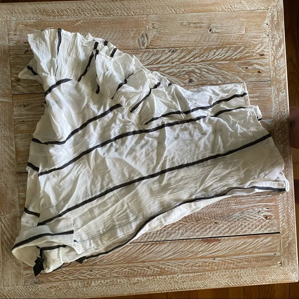 🤍Stone Row  Top- Med NWT🤍 - Image 12