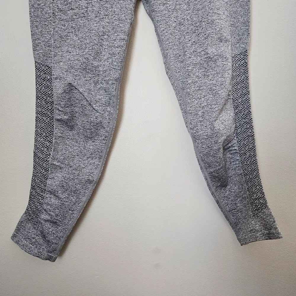 Fabletics Sync Seamless High-Waisted Legging Grey Heather Athleisure Workout - Image 8