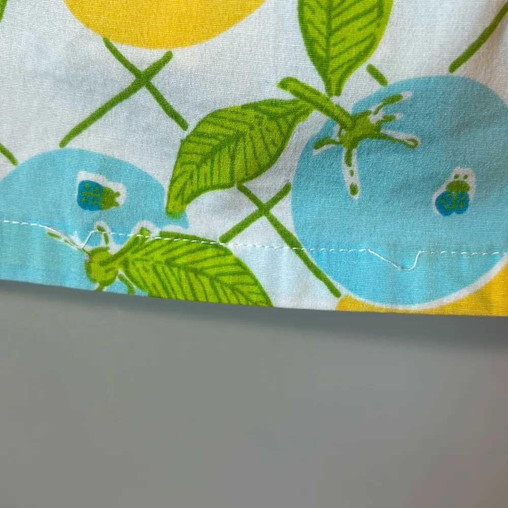 Lilly Pulitzer white label Iemon print skirt with built in shorts size 6. - Image 5