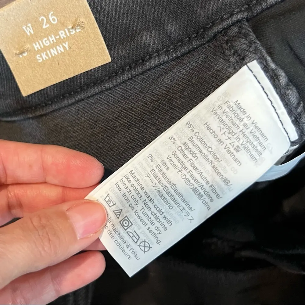 NWT  10" High-Rise Skinny Jeans in Starkey Wash, Women’s Size 26 - Image 9