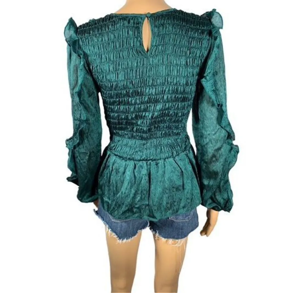 NWOT By The River Women’s Emerald Green Smocked Bodice Peplum Blouse Siz… - Image 2