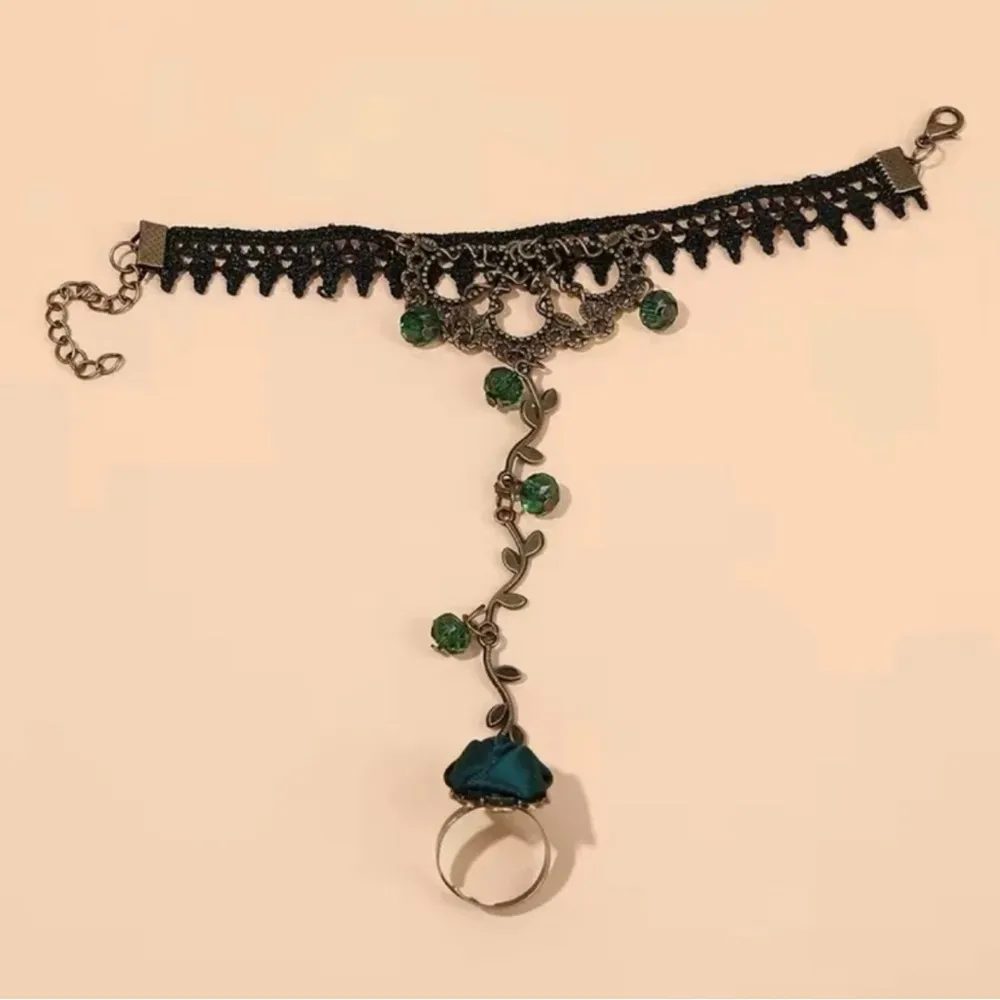 Flower Shape Elegant Bracelet Ring Inlaid Crystal Beads Vintage‎ Style Bracelet Black - Image 5
