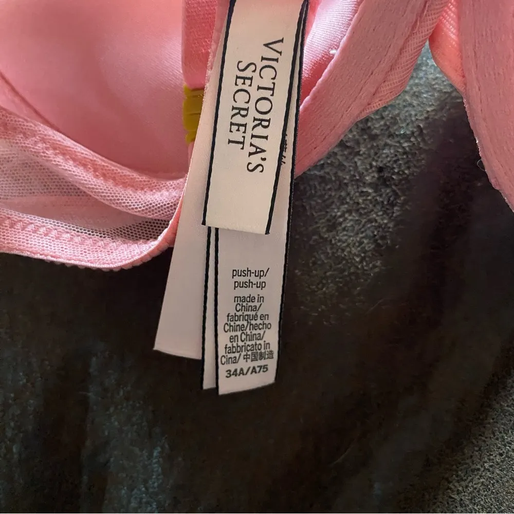 Victoria Secret Pink Sexy Tee Push Up Bra 34A - Image 6