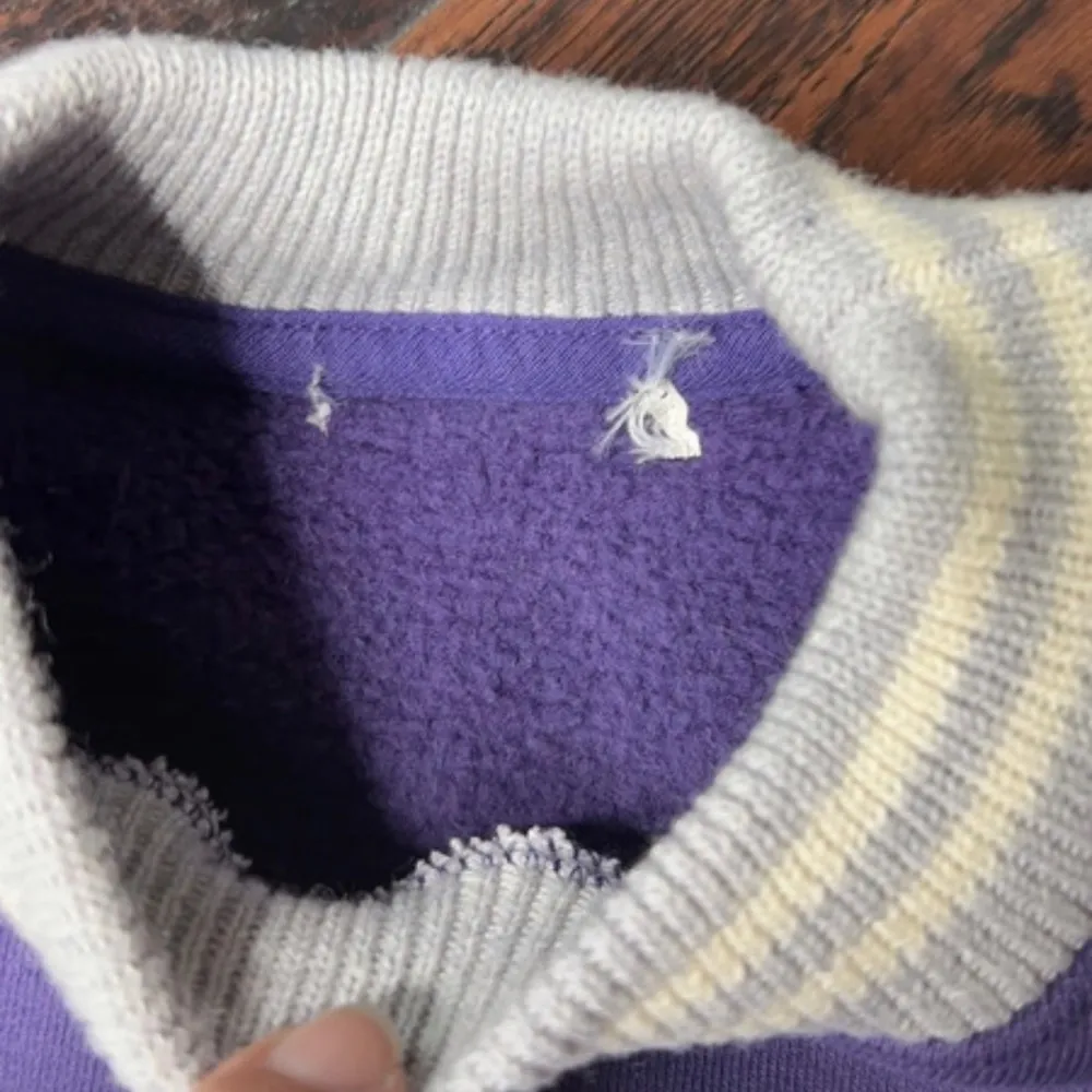 Crewneck long sleeve thick cotton sweater madhappy warm comfortable - Image 4