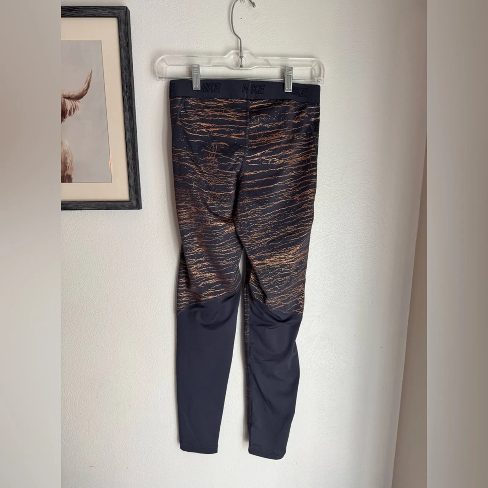 Nike Victory Metallic Crackle Athletic Training Leggings - Image 3