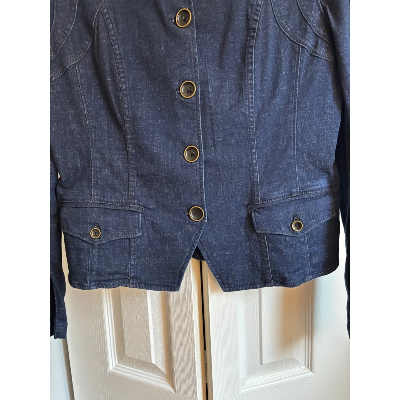 White House Black Market Denim Jacket Size 10 NWT Tailored Silhouette MSRP $150 - Image 6