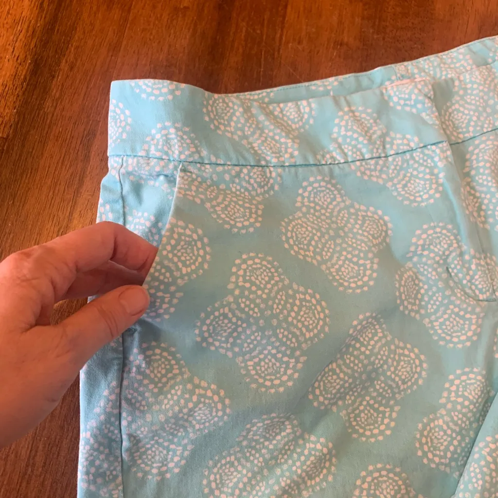 Crown & Ivy Shorts 10 Aqua and White High Waist Scalloped Hem Pockets - Image 6
