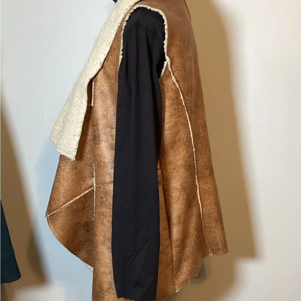 HOT & DELICIOUS FAUX LEATHER VEST BROWN WITH SHERPA Sz. LG SOFT & WARM w/POCKETS - Image 3