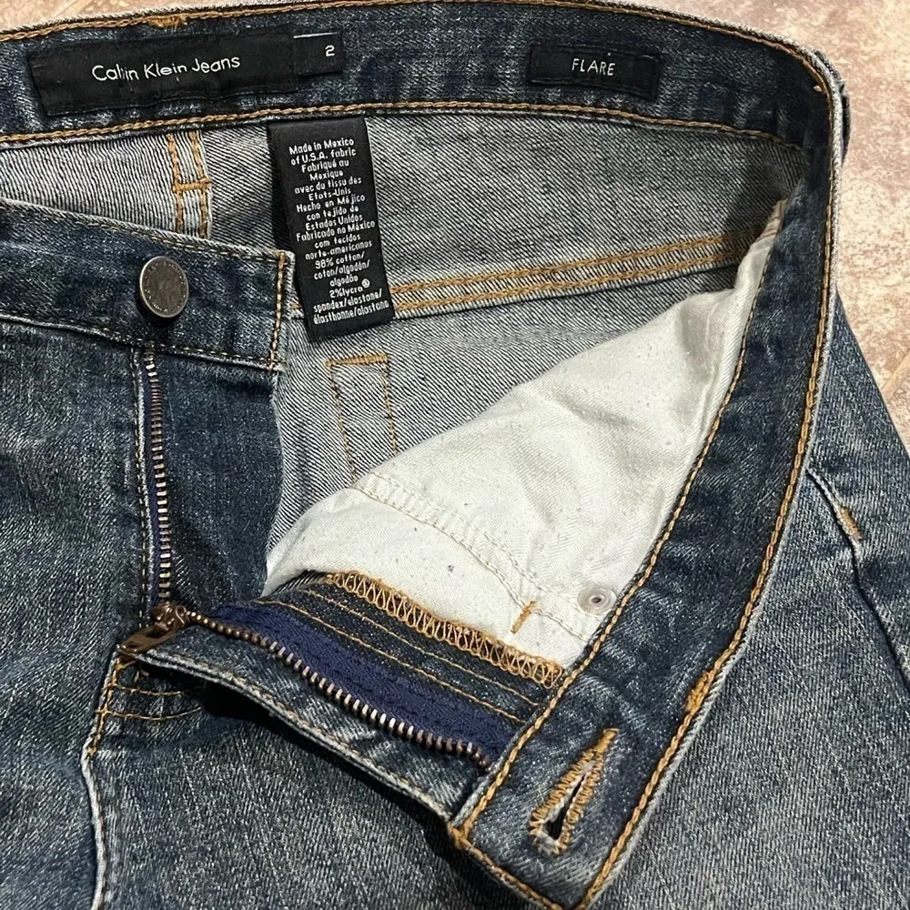 Calvin Klein Jeans Flare Mid Rise Medium Wash Denim Size 2 Blue Stretch - Image 5