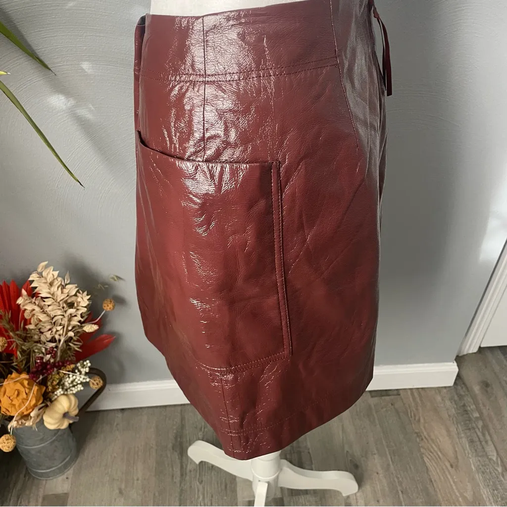 Anthropologie Maeve faux patent leather mini skirt - Image 5