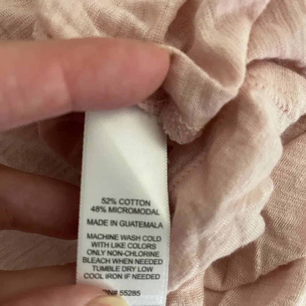 Express pink boho Y2K work-to-evening cutout neckline shirt, size XS summer - Image 9