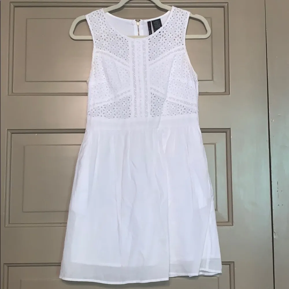 Fire Los Angeles White Lace Flower Dress - Image 2