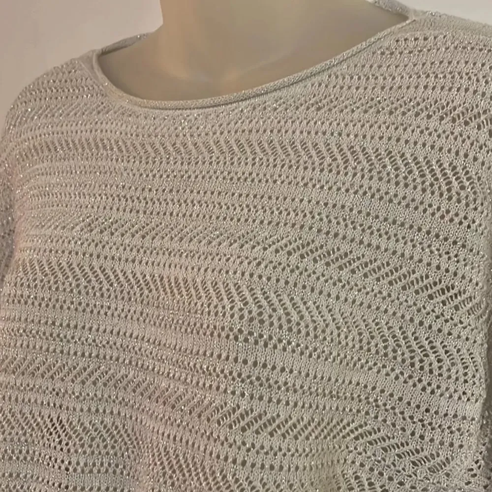 Chicos Open Weave White Silver Sparkle Metallic Knit Sweater Size Medium - Image 4