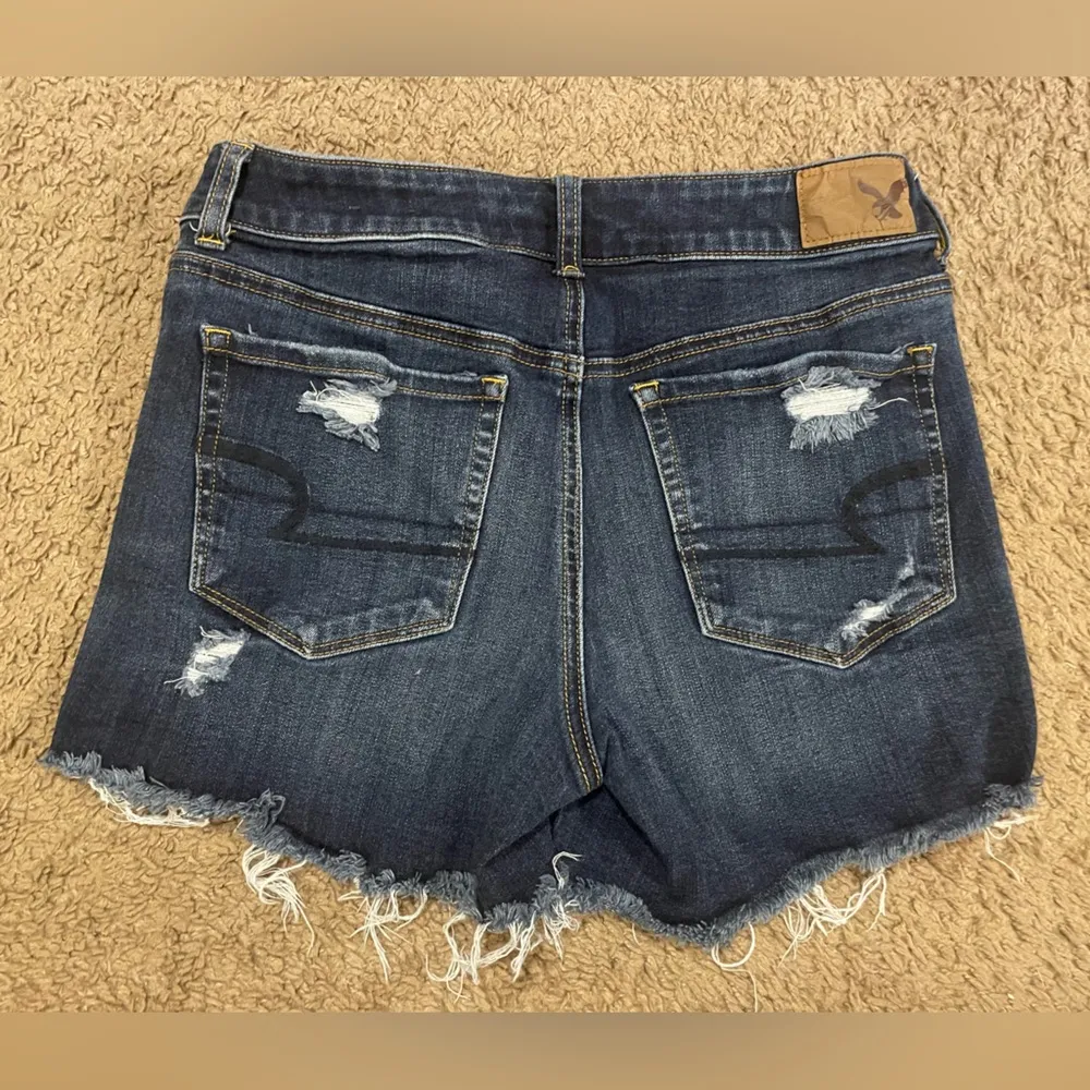 American Eagle Outfitters high rise shortie jeans size 4 - Image 6