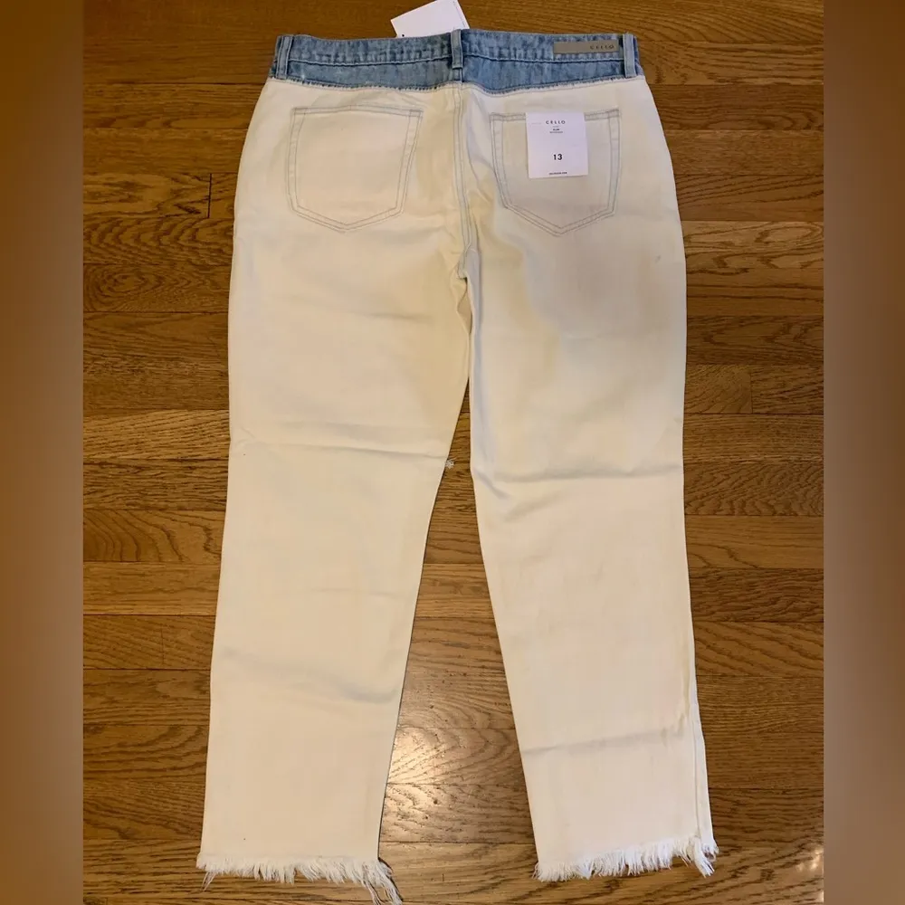 NWT  Boyfriend jeans size 13 - Image 7