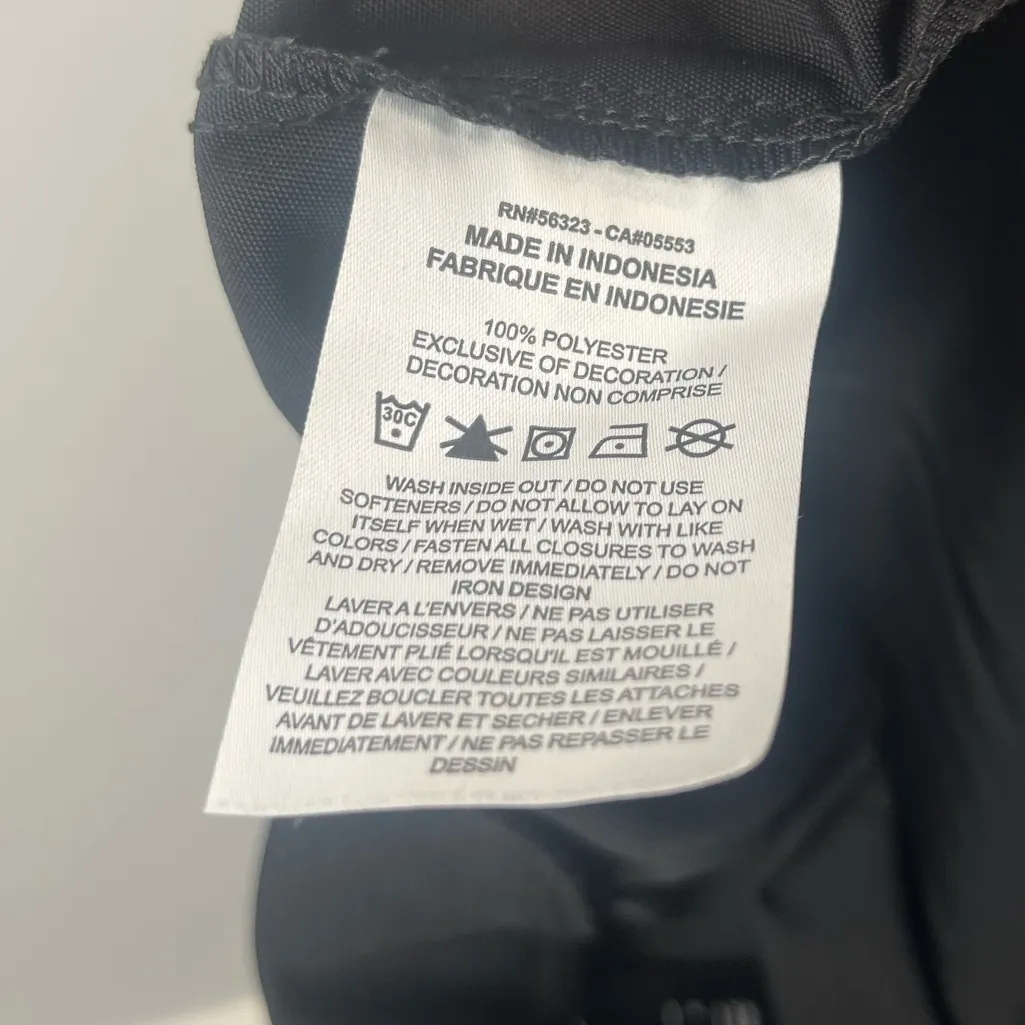 Nike Sportswear Women’s Icon Clash Woven Pants in black size large - Image 6