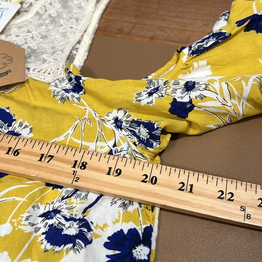 KORI AMERICA size small mustard blue floral cold shoulder top lace detail button - Image 8