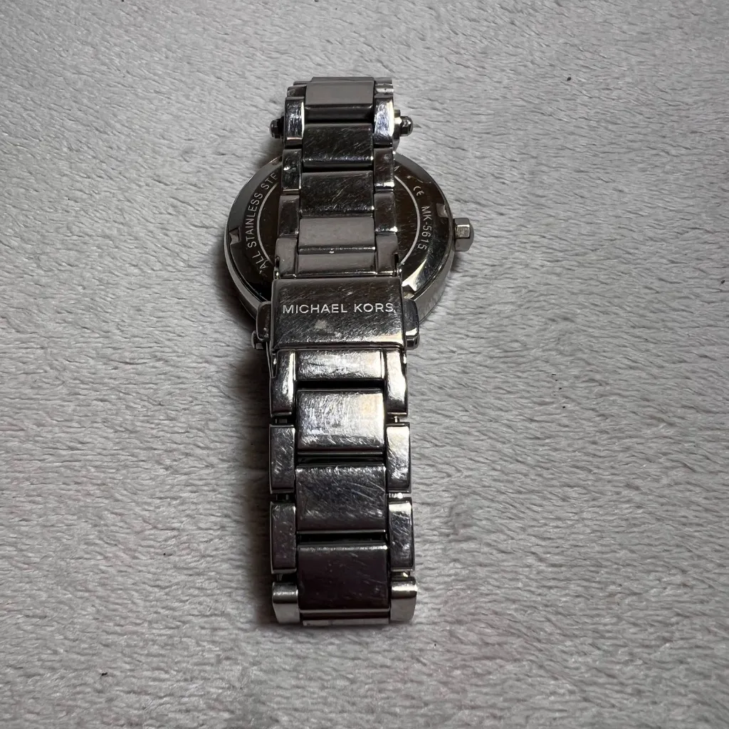 Michael Kors Mk5615 Ladies Silver Stainless Steel  Watch with Crystals - Image 4
