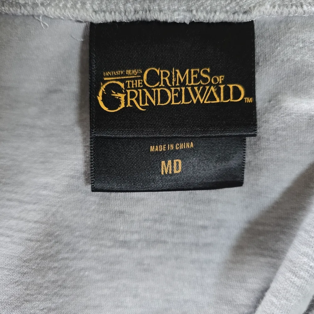 Fantastic Beasts: The Crimes Of Grindelwald Gray Lace-Back Crop Top Size Medium - Image 7
