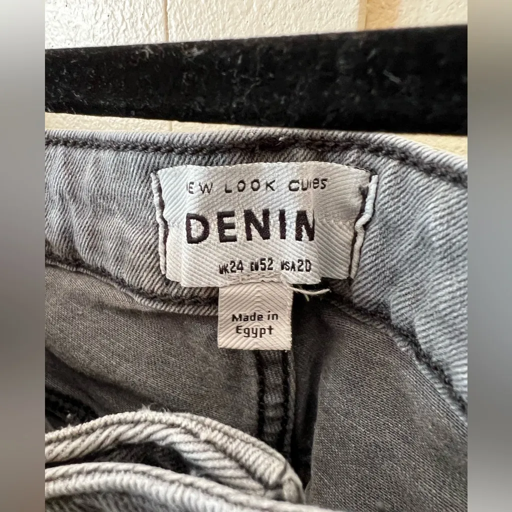 New Look Curves Women’s Black‎ Denim Boyfriend Shorts Plus Size 20 Black - Image 2