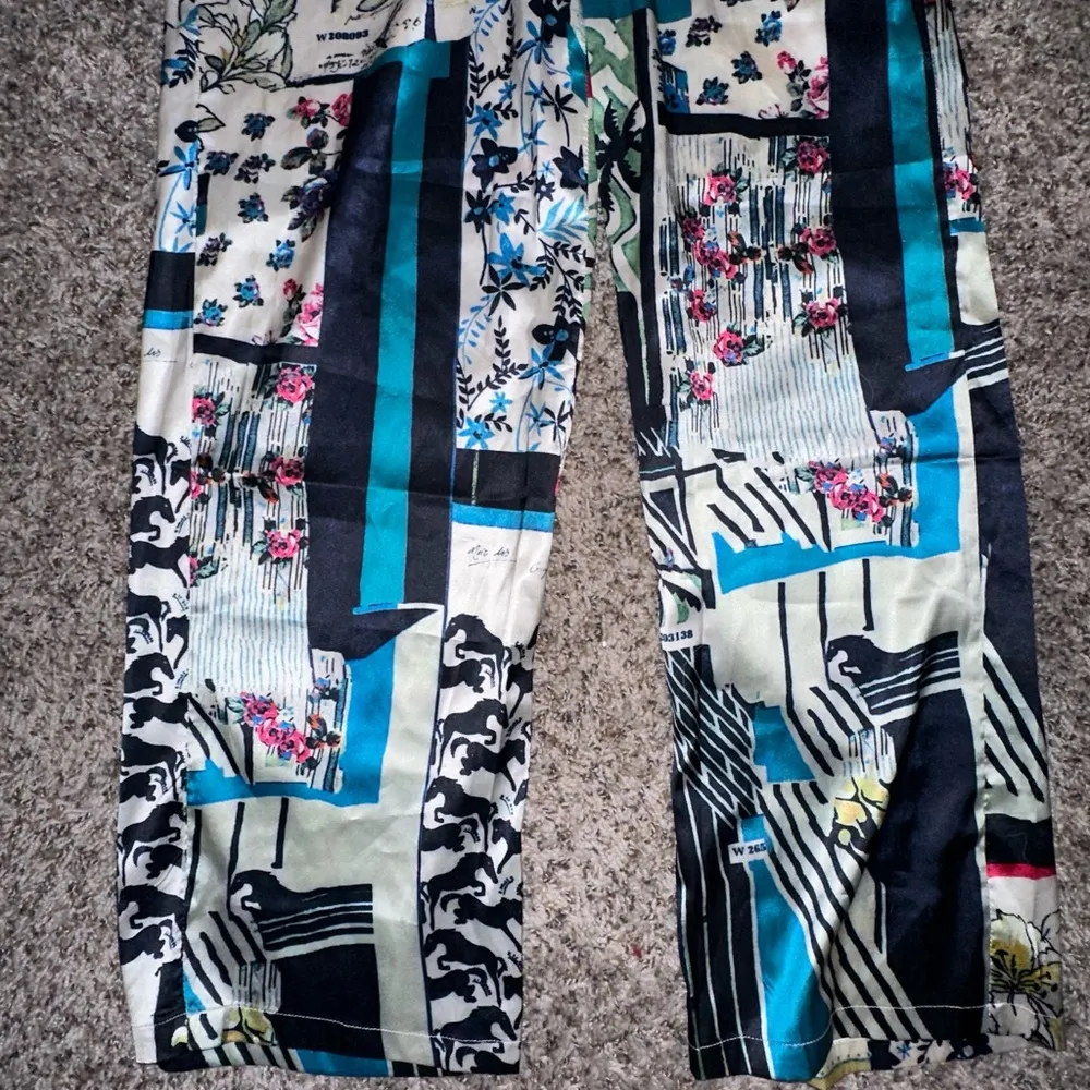 NWT  Abstract Satin Women’s Wide Leg Pants - Image 7