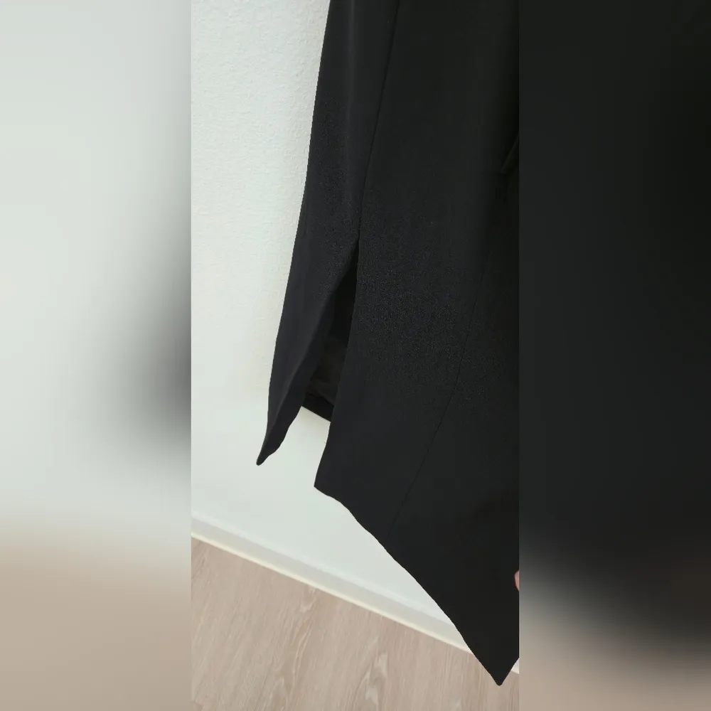 Babaton Marcelo Long Black Vest missing belt size large - Image 11