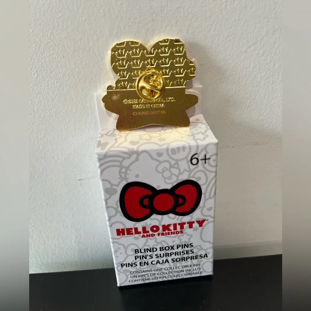 Loungefly Sanrio Hello Kitty And Friends Carnival Twin Stars Enamel Pin - Image 3