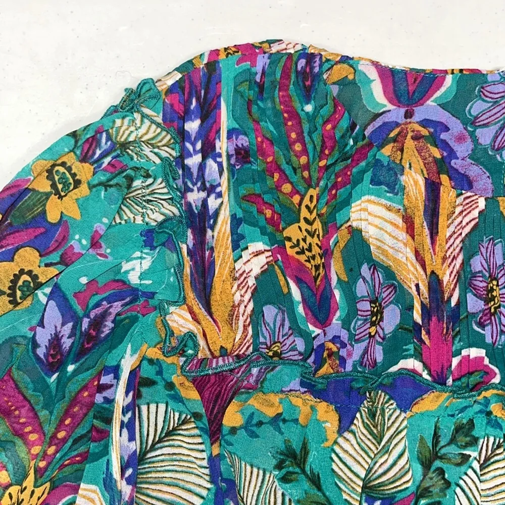 Nicole Miller NWT Size XL Blue Floral Print 2 Pc. Peasant Blouse & Camisole Set - Image 4