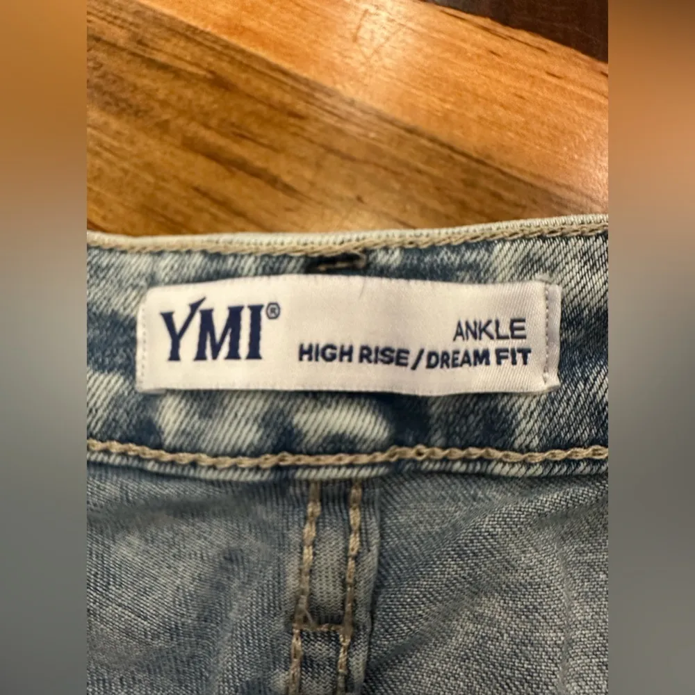 Euc Kinsley YMI High Rise Jean ankle cut style 43905 distressed jeans - Image 6