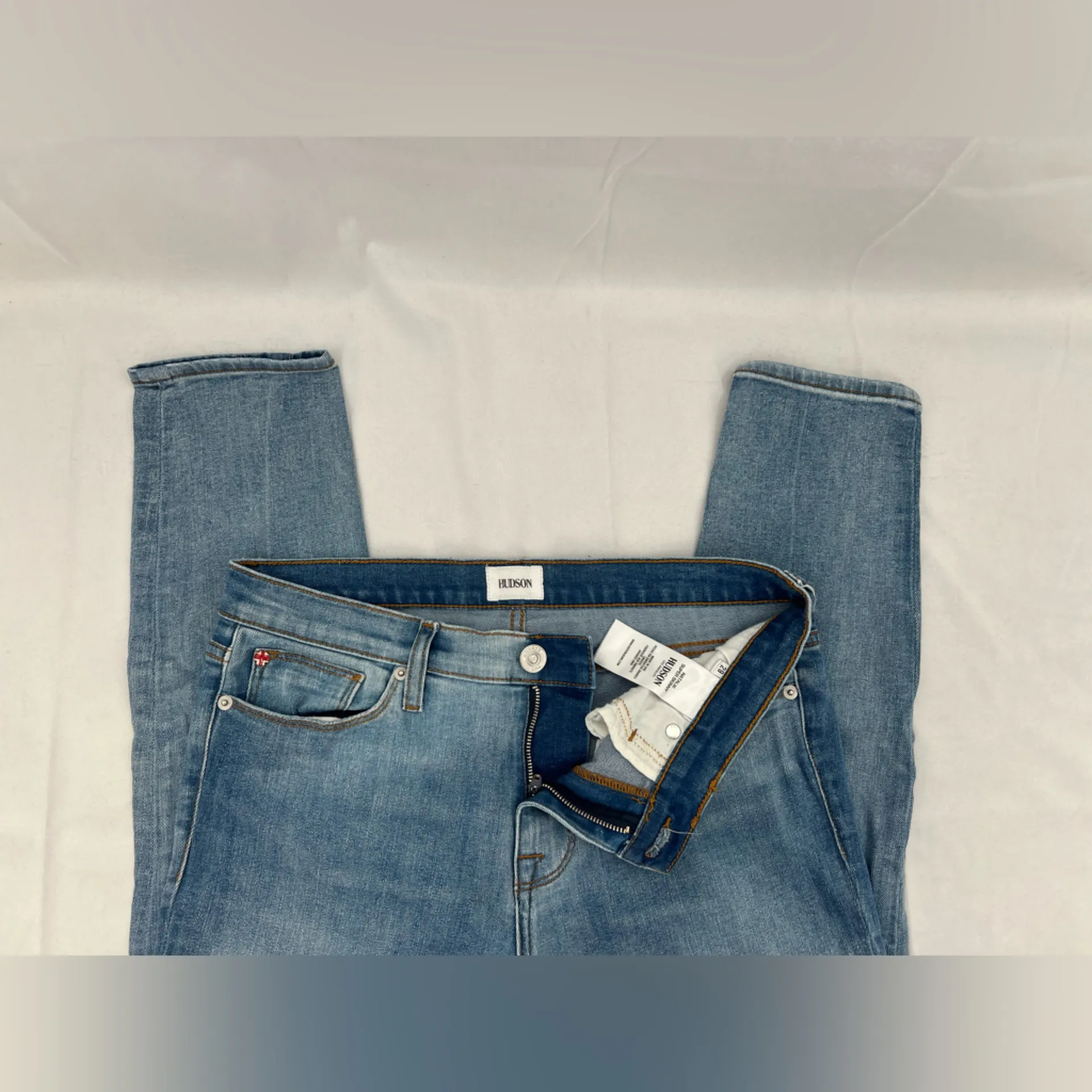 Hudson Skinny Jeans 29 - Image 6