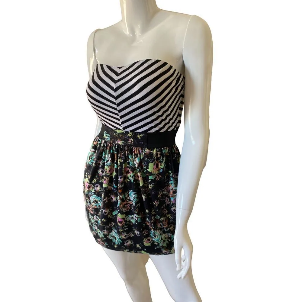 Love fire size small strapless dress one piece - Image 2