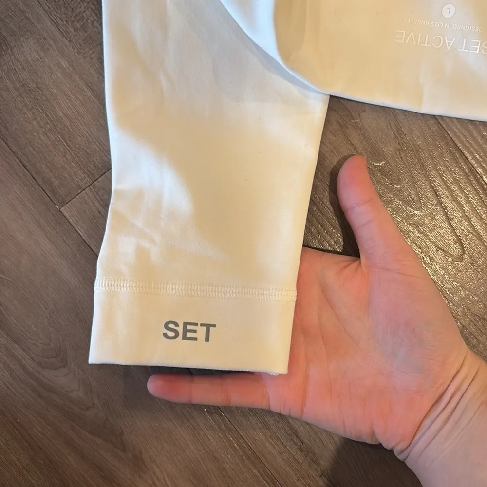 Luxform Leggings - Image 3